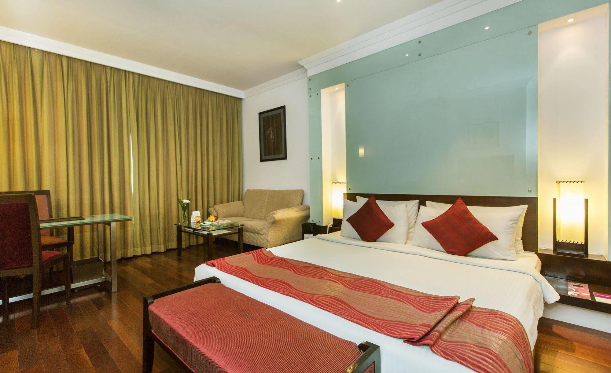 The Chancery Pavilion Bangalore Eksteriør billede