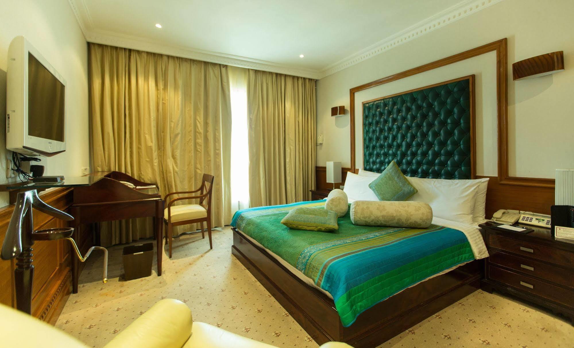 The Chancery Pavilion Bangalore Eksteriør billede